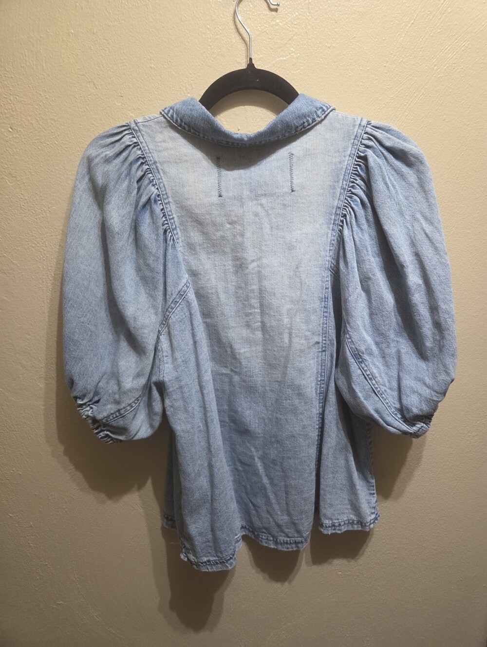 We The Free Suhrie Denim Top Size Small - Picture 5 of 7